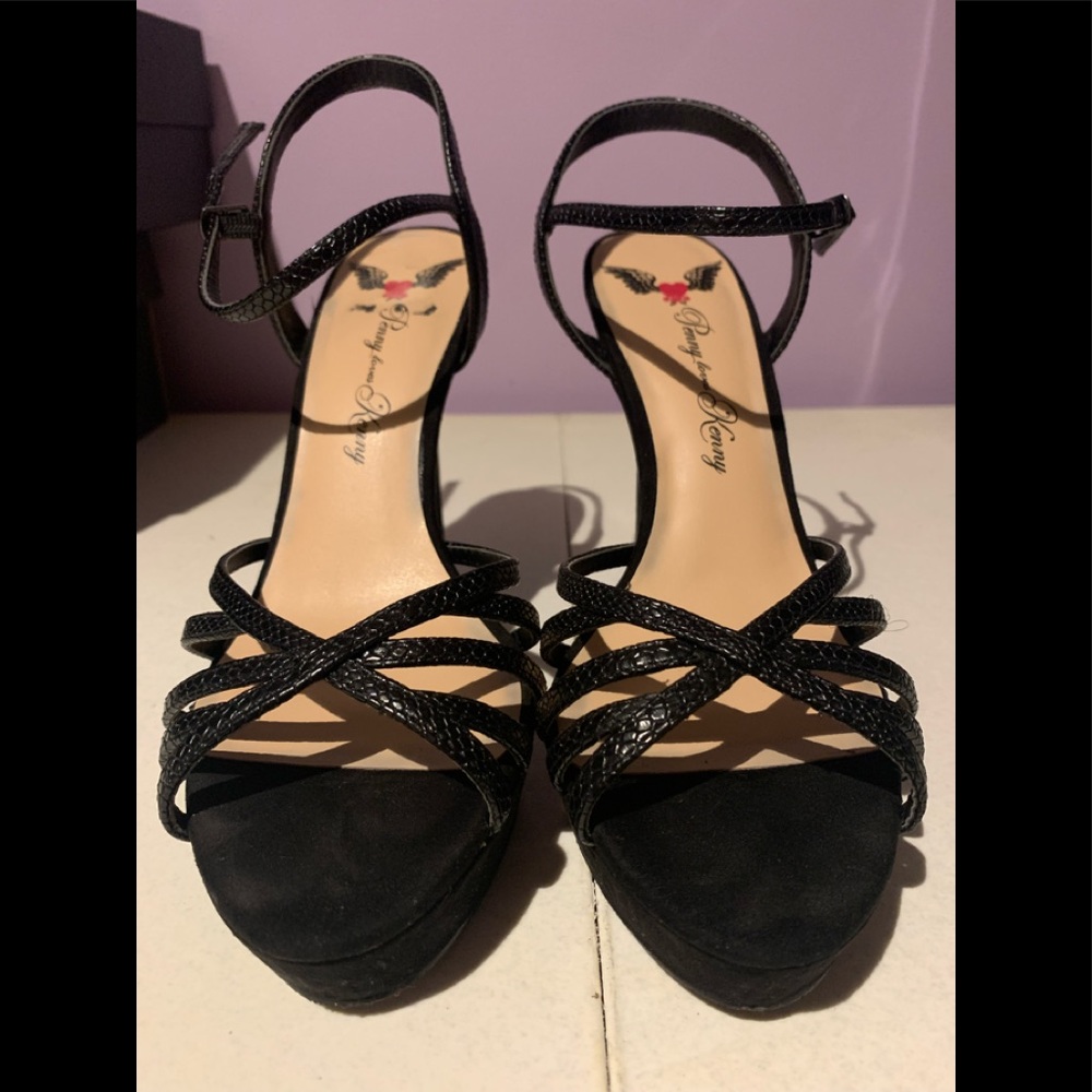 Penny loves Kenny Heels